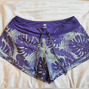 EUC rabbit cali vibes shorts